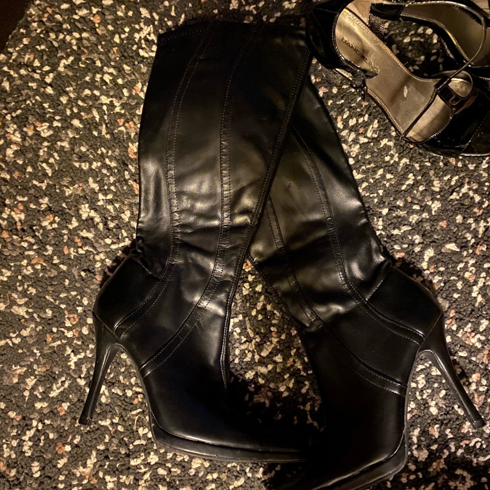 Iconic boots - Picture 2 of 3